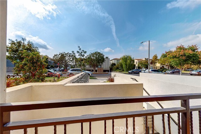 Building Photo - 1482 S Sherbourne Dr