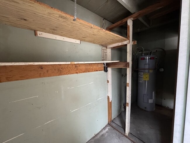 Building Photo - 7125 W Mariposa St