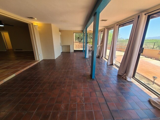 Building Photo - Beautiful 3bedroom 2 bathroom