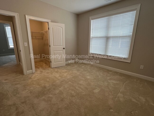 Building Photo - 1351 Gilwood Dr