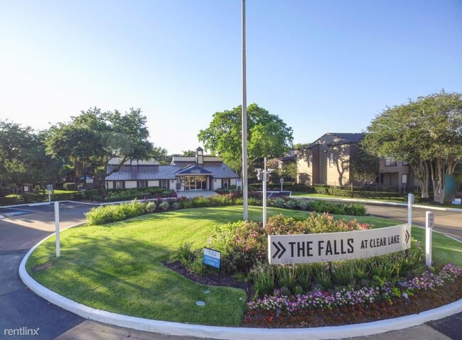 Building Photo - 1 br, 1 bath Condo - 801 E Nasa Parkway Fl...