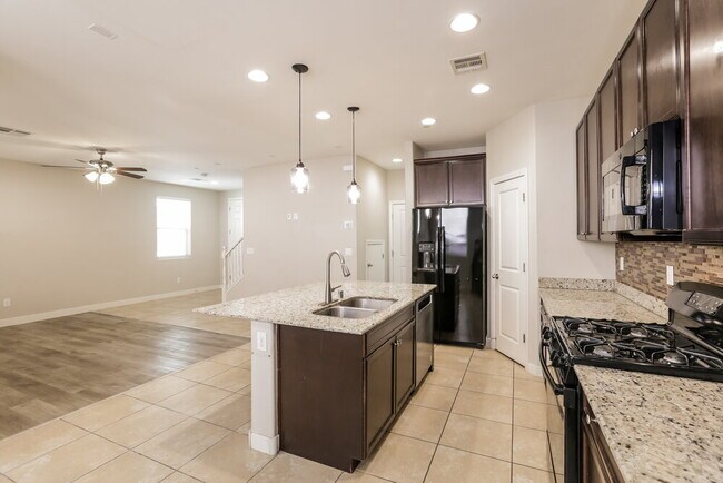 Building Photo - 7563 Bethel Cove Ct