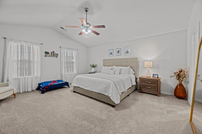 Building Photo - 301 Ginger Dr