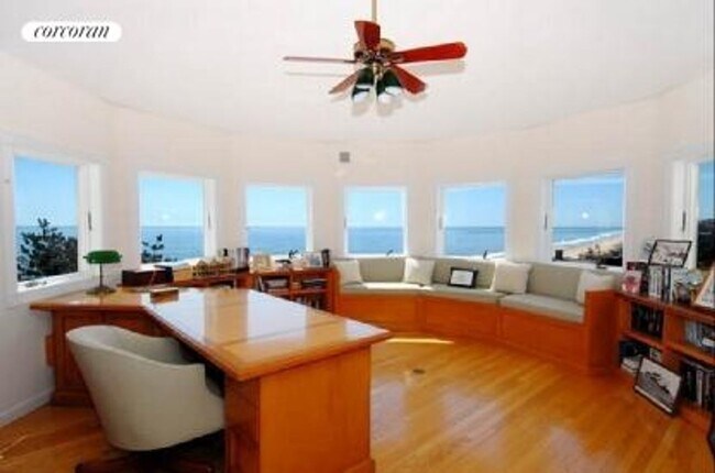 Building Photo - 390 Old Montauk Hwy