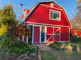 Building Photo - 3333 Hamblen Ct