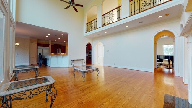 Building Photo - Estate Home in Fantastic North Raleigh Loc...