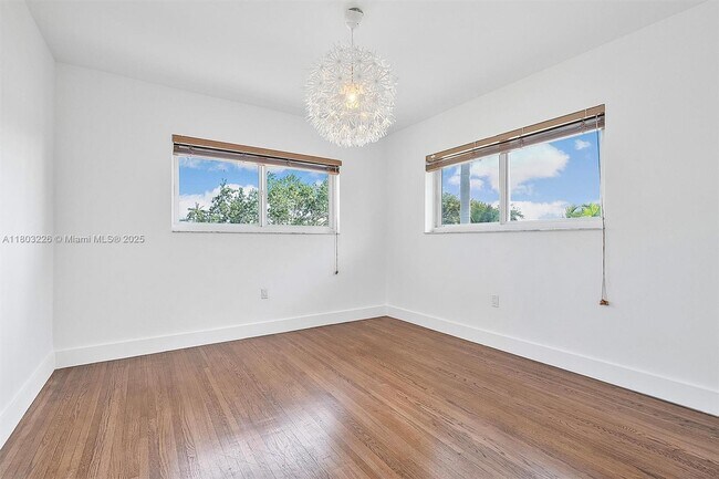 Building Photo - RIVER BAY PARK