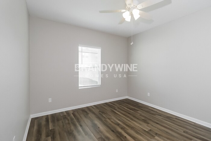 Building Photo - 35483 Eastbrook Ave