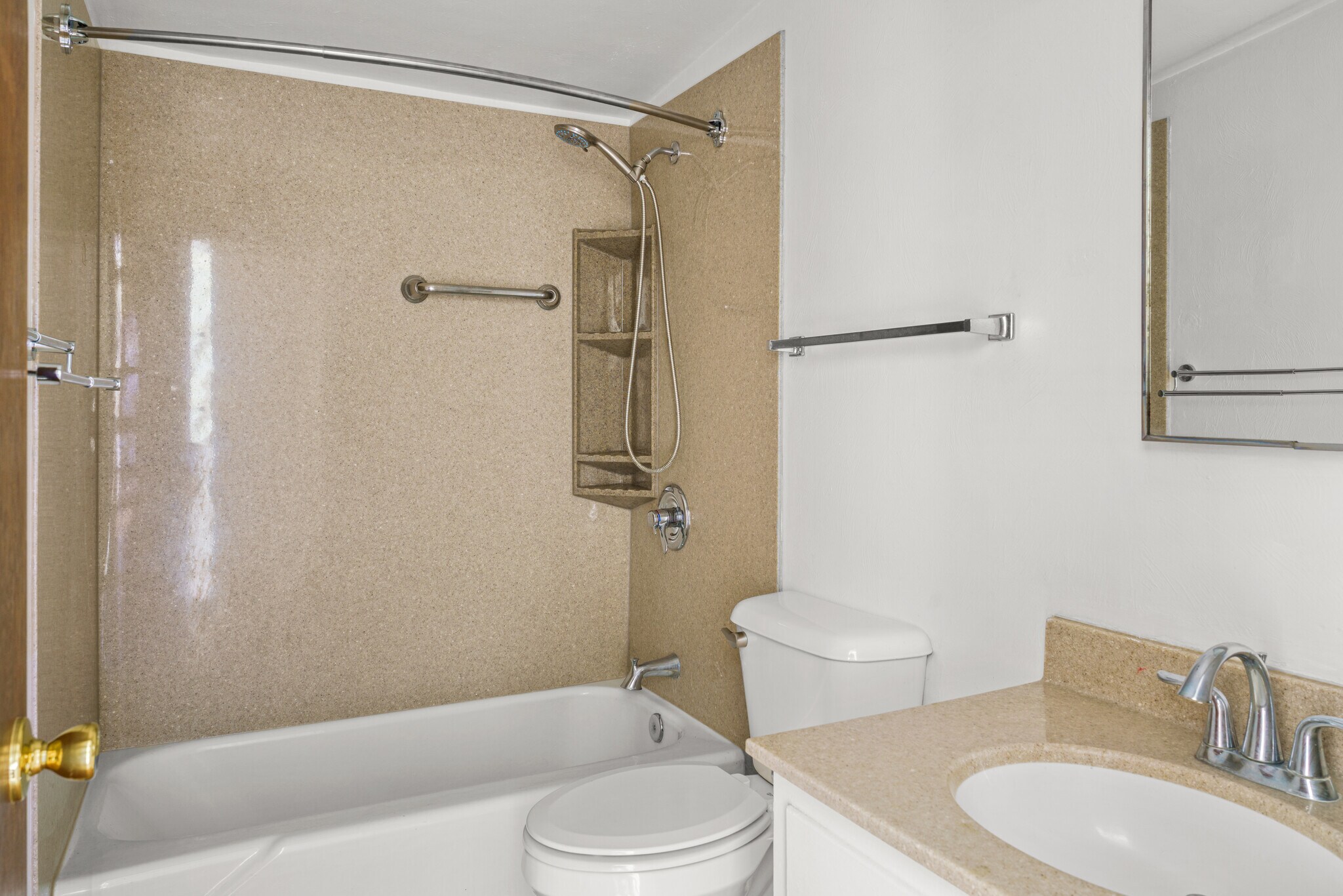 Building Photo - 725 E Freeman Pl