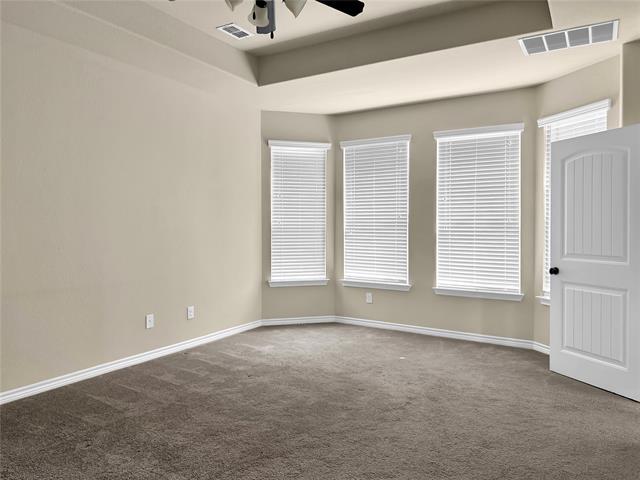 Building Photo - 1952 Sunny Side Dr