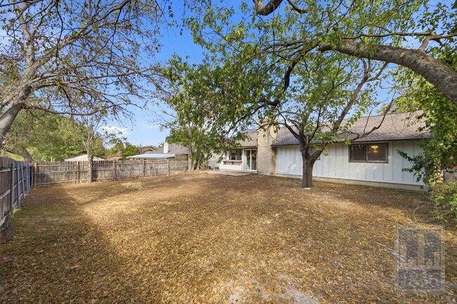 Building Photo - 8912 Hunters Trace