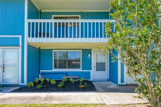 Building Photo - 123 Rio Del Mar St
