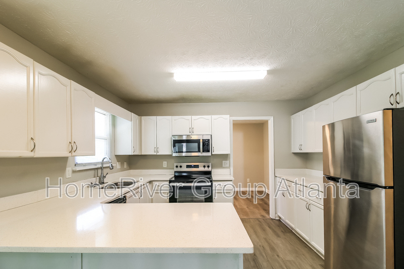 Building Photo - 3000 Sebring Ct
