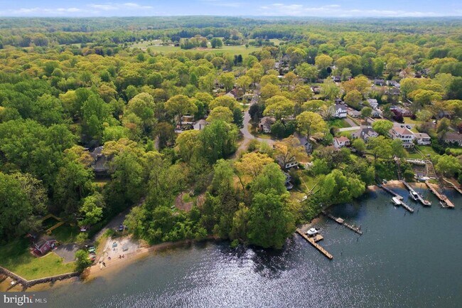 Building Photo - 722 Whitneys Landing Dr