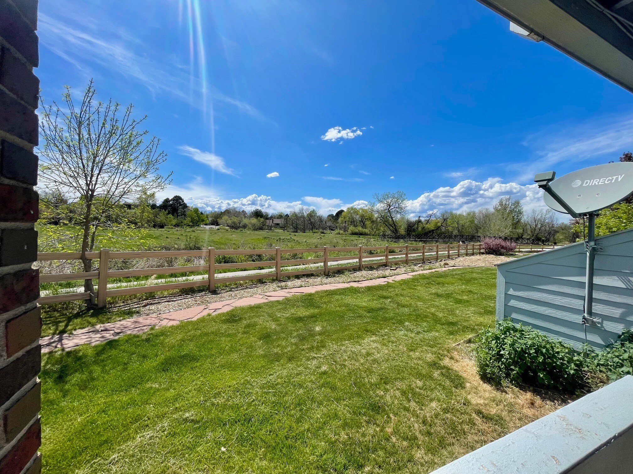 Building Photo - 7395 E Eastman Ave