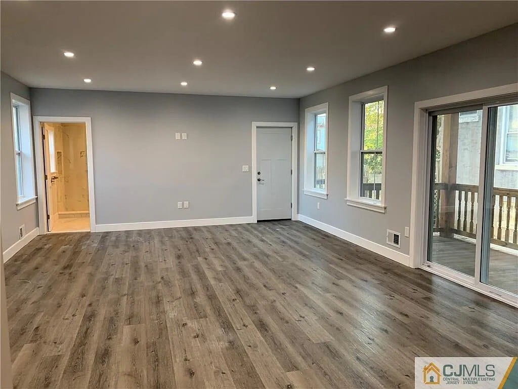 living room - 253 Augusta St