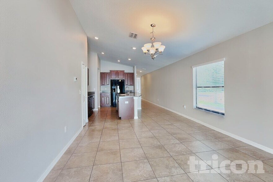 Building Photo - 10129 Carloway Hills Dr