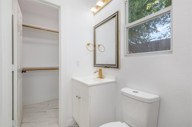 Building Photo - 2730 San Diego Dr