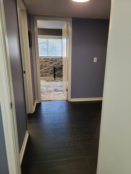 Building Photo - 3585 Rogues Edge Dr NE