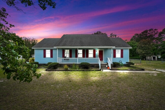 Building Photo - 105 Twin Creeks Dr