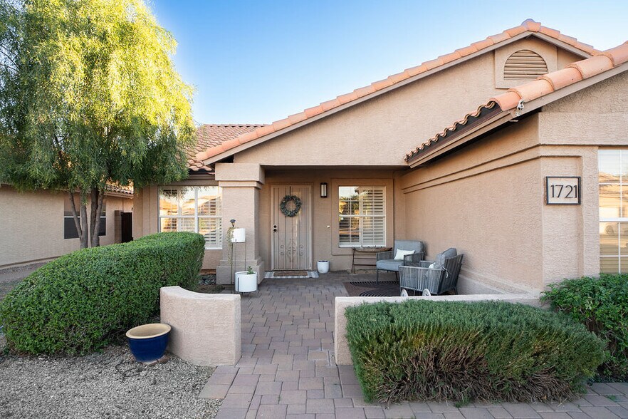 Building Photo - 1721 W Jupiter Way