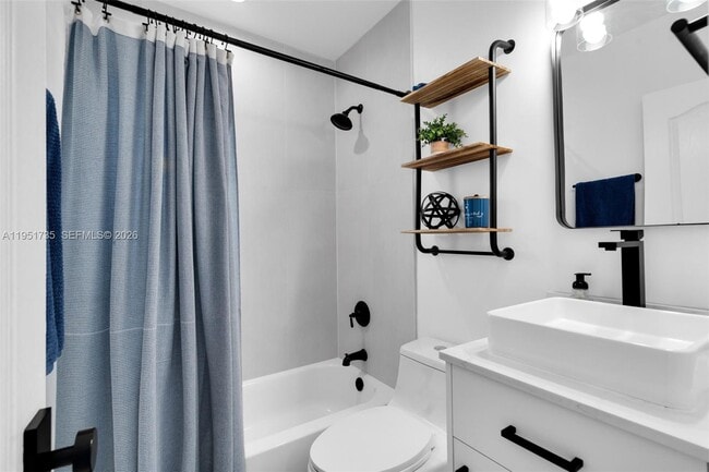 Building Photo - 5930 SW 47th St