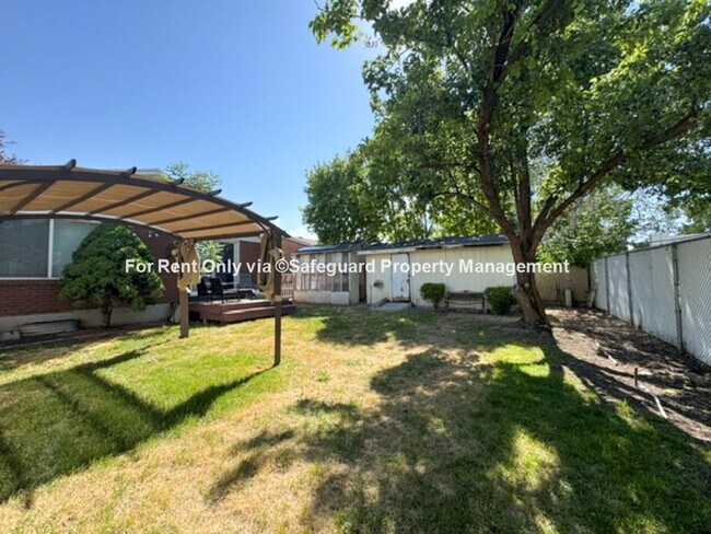 Building Photo - Spacious West Jordan Home on Large Corner Lot