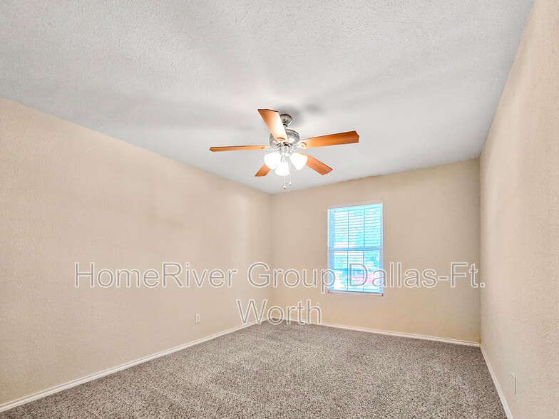Building Photo - 6824 Shadydale Dr