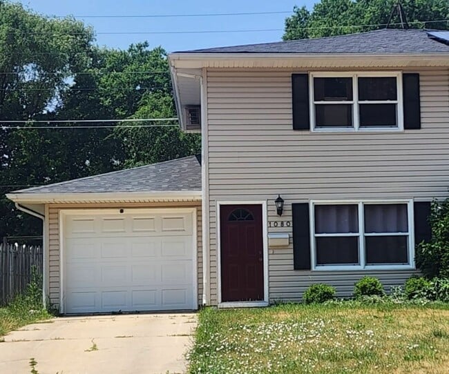 Primary Photo - 1080 N Highland Ave