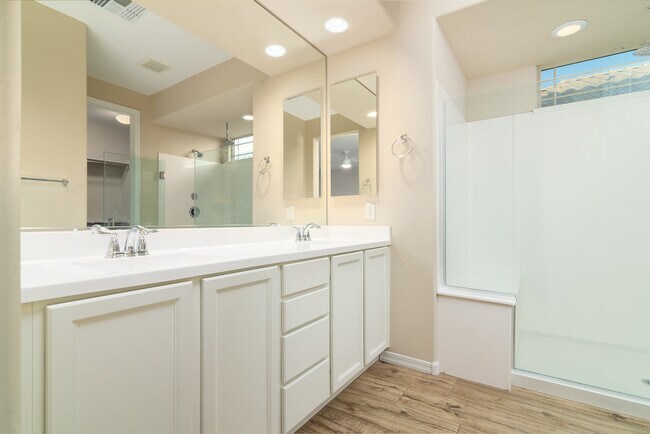 Building Photo - 22912 E Marsh Rd