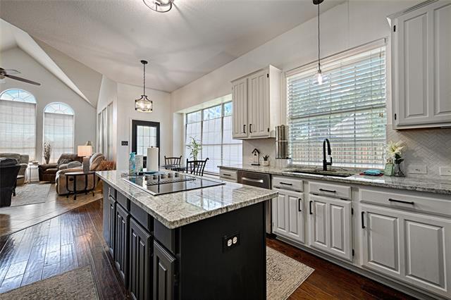 Building Photo - 2400 Sweet Grass Trail