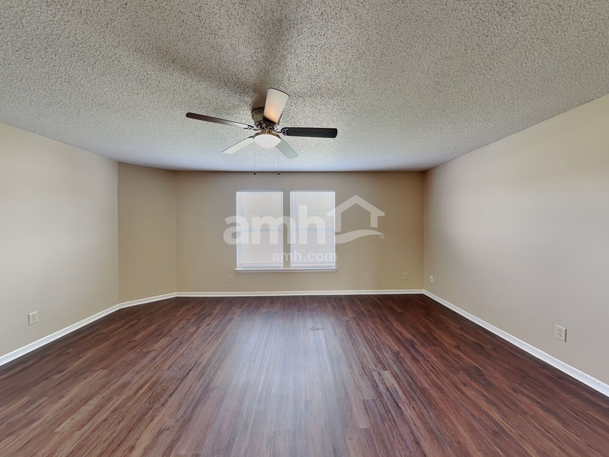 Building Photo - 2898 Hearthside Dr