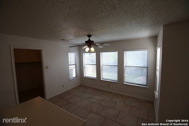 Building Photo - 4 br, 2.5 bath House - 8234 Chestnut Manor Dr