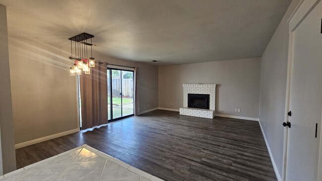 Building Photo - 1966 Modoc Dr