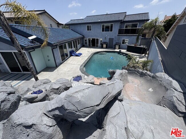 Building Photo - 4272 Don Jose Dr