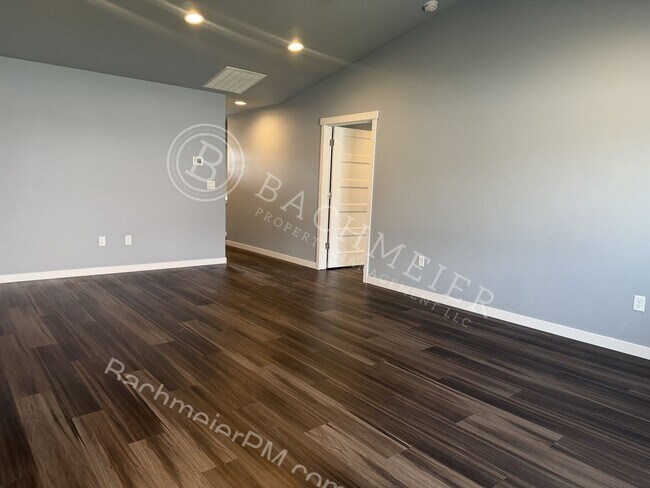 Building Photo - 151 SW Nye Ave