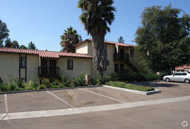 Primary Photo - 5547-5553 Shasta Ln