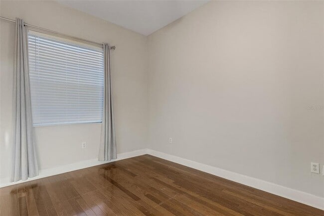 Building Photo - 11011 Hyacinth Pl