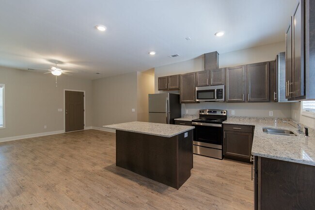 Building Photo - Beautiful duplex in Valdosta, Ga!