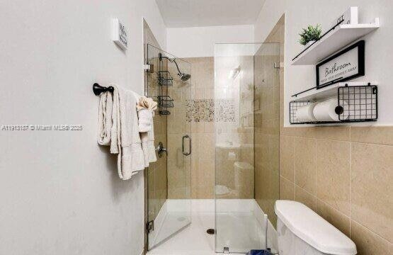 Building Photo - 1629 Johnson St