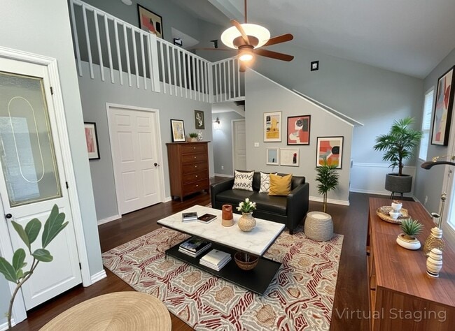 Primary Photo - Spacious 3 bedroom 3.5 Baths 2 Home Offices/Non Conforming Room 2 Car Garage in Branson MO