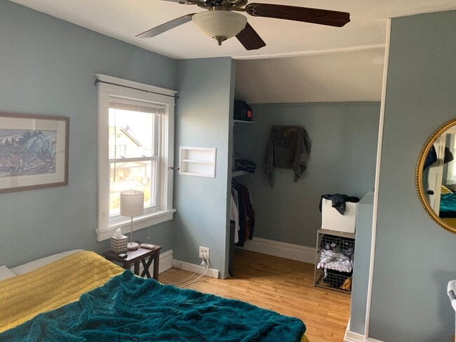 Building Photo - Duluth, MN - 3-bedroom - 2 bathroom - Sing...