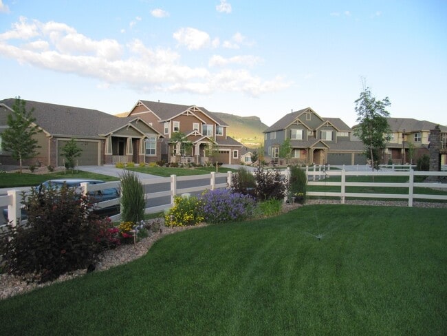 Building Photo - Absolutely Stunning West Arvada/Golden Gem...