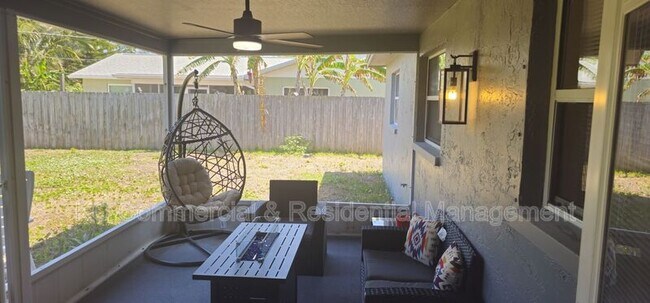 Building Photo - 589 Coconut St