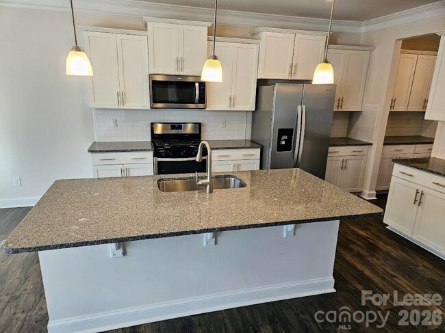 Building Photo - 1127 Walbury Hl