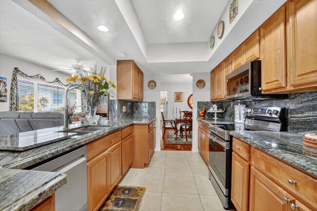 Primary Photo - 328 NW 42nd St