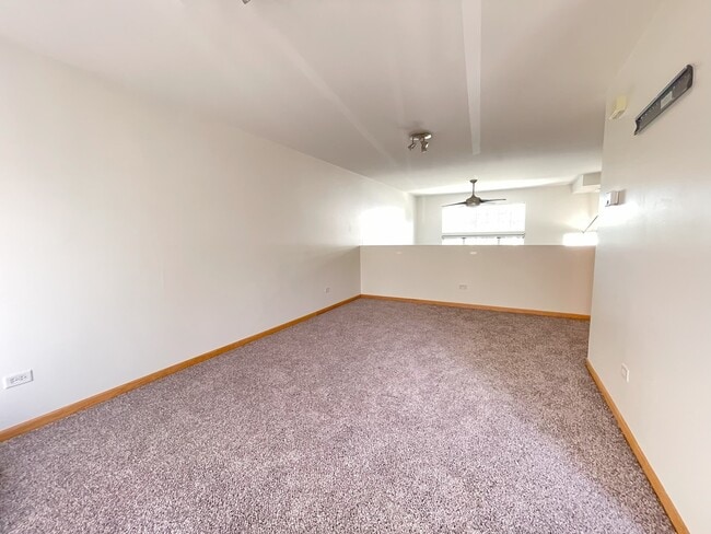 Building Photo - 515 Silver Leaf Dr