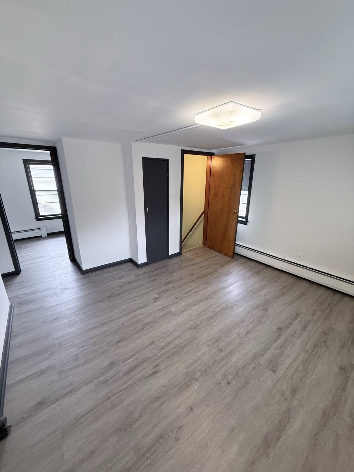 Building Photo - 3807 Pine Ave