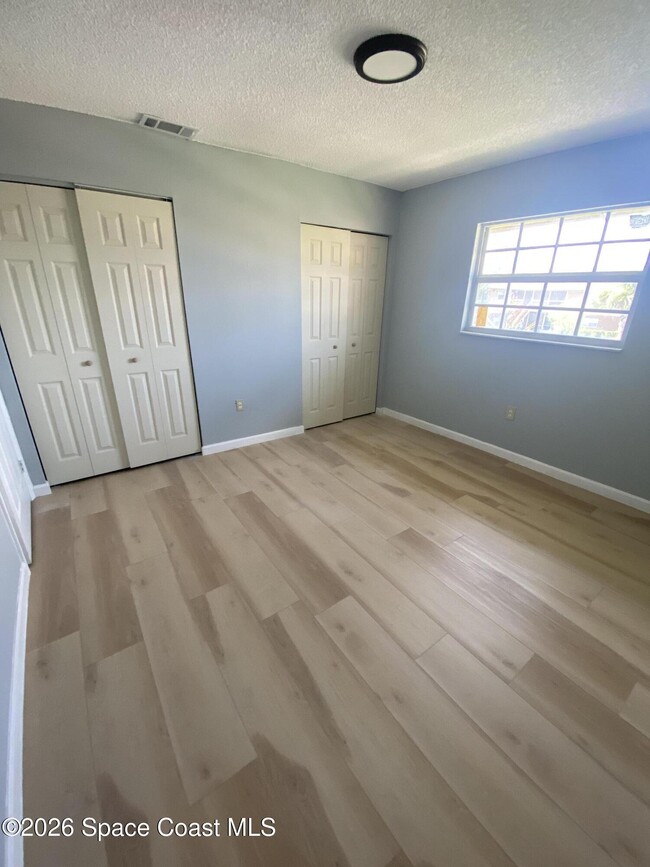 Building Photo - 207 Bristol Ln