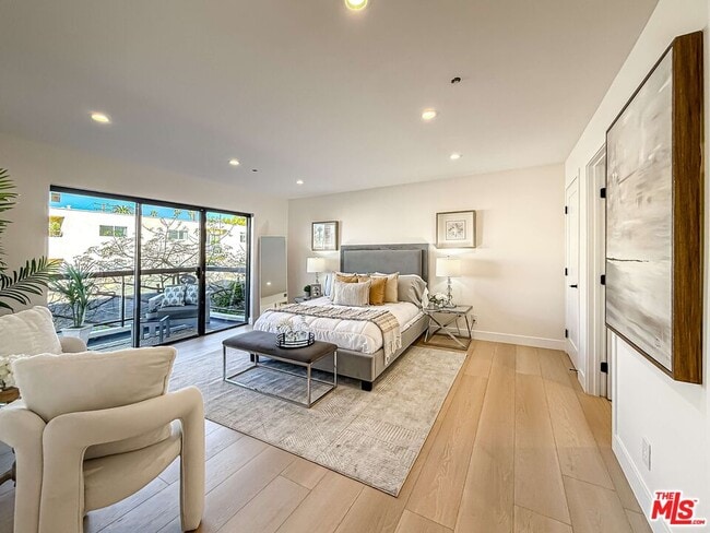 Building Photo - 1133 5th St